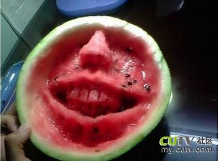 Watermelon man 5 1a0ed Nghệ thuật trên ruột dưa hấu bằng thìa tuyệt đẹp