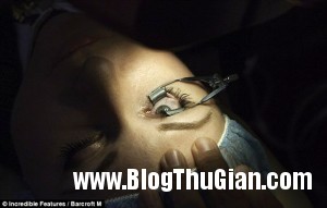 Trào lưu gắn trang sức vào mắt để nổi bật hơn 884ed054 512f 4e74 b661 8b8638c9a3d1 jpg1 300x191 Trào lưu gắn trang sức vào mắt để nổi bật hơn