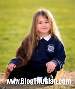 gap cong chua toc may rapunzel doi thuc co mai toc moc sieu nhanh2 255x300 HÌnh ảnh đáng yêu của công chúa tóc mây đời thật