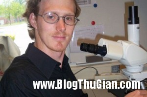 140407 1ong c80c1 300x199 Tự nguyện cho ong đốt của quý để nghiên cứu khoa học