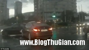 140418 2xe 97be6 300x169 Xuất hiện chiếc ô tô ma trên đường phố nga