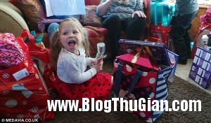 140520 3luoi 69e72 300x176 Cô bé có chiếc lưỡi như người khổng lồ