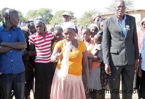 26 người phụ nữ sau khi thức giấc đã phát hiện đồ lót trên người 1410765385 chuyen la 2 26 người phụ nữ sau khi thức giấc đã phát hiện đồ lót trên người