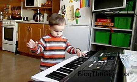 Blind musical 1 b73ba Thán phục trước khả năng chơi nhạc của cậu bé mù 4 tuổi