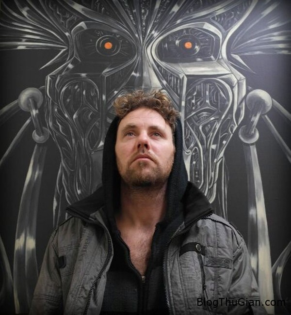 Họa sĩ Lloyd Canning khẳng định đã bị người ngoài hành tinh bắt cóc 6 lần. hoa si khang dinh minh da gap nguoi ngoai hanh tinh 6 lan trong 10 nam Họa sĩ Lloyd Canning khẳng định đã bị người ngoài hành tinh bắt cóc 6 lần.