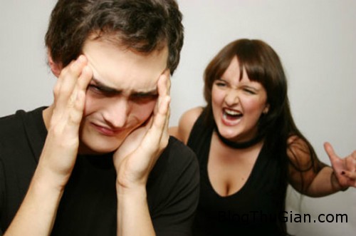 Giải mã giấc mơ thấy bị hoang tưởng & ngủ nằm mơ thấy mình bị hoảng loạn angry wife 4362 1403148719 Giải mã giấc mơ thấy bị hoang tưởng & ngủ nằm mơ thấy mình bị hoảng loạn