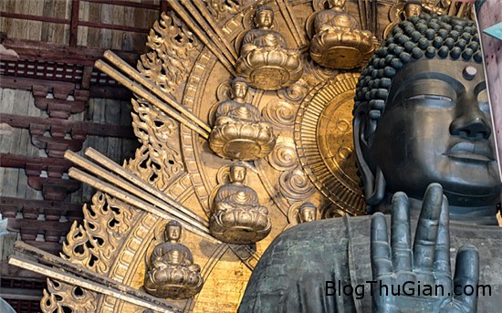 tuong phat rung toc bi hiem khien hoc gia nhat vo dau but tai 1 Bí ẩn bức tượng Phật cổ xưa bị...rụng tóc